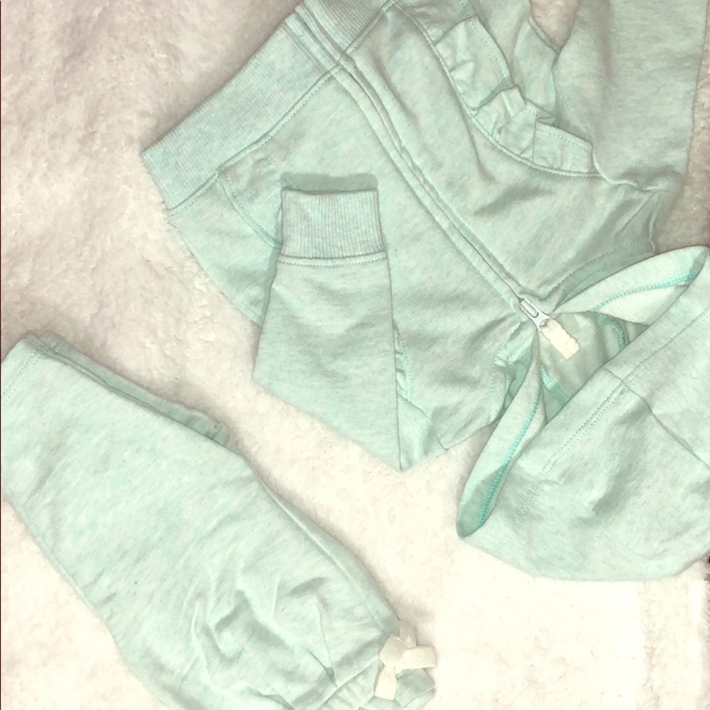 Carter’s Sweat suit